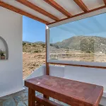 Διαμέρισμα Cosy Traditional With Shared Pool In