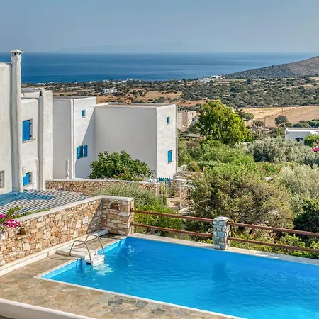 Cosy Traditional With Shared Pool In Aspro Chorio