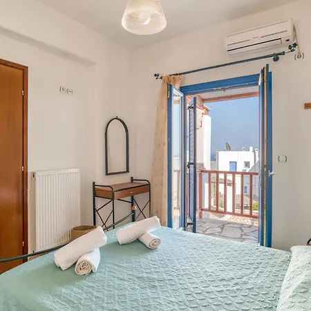 Apartment Cosy Traditional With Shared Pool In