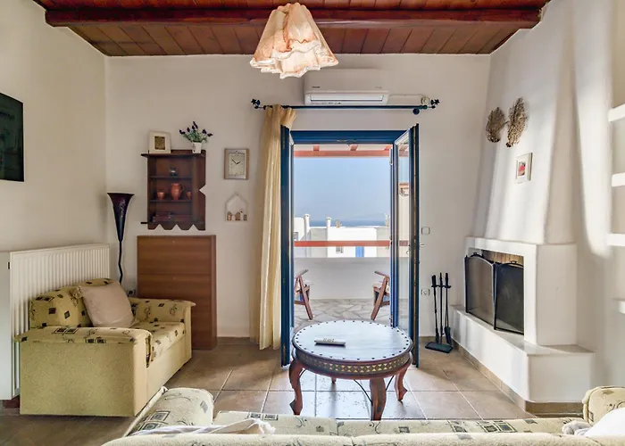 Apartamento Cosy Traditional With Shared Pool In *