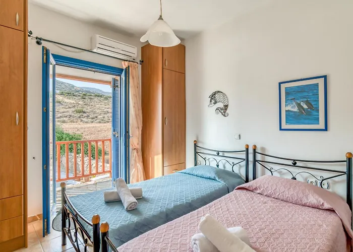 Apartamento Cosy Traditional With Shared Pool In *